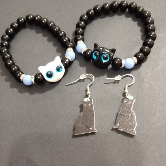 Black and Blue Cat Bead Bracelets with Cat Earrings - Picture 1 of 1